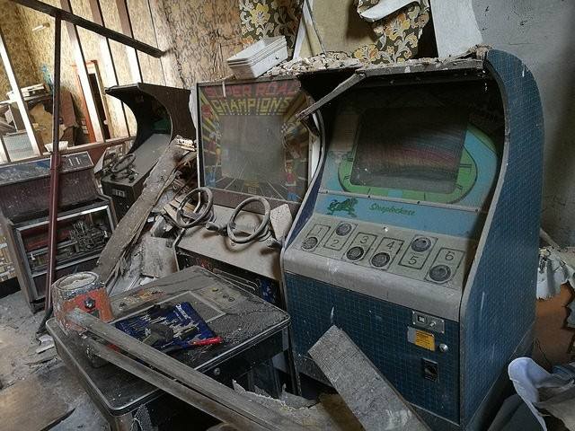 bornes d'arcade flippers abandonnés